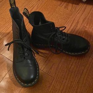 1460 WOMEN'S PASCAL VIRGINIA LEATHER BOOTS